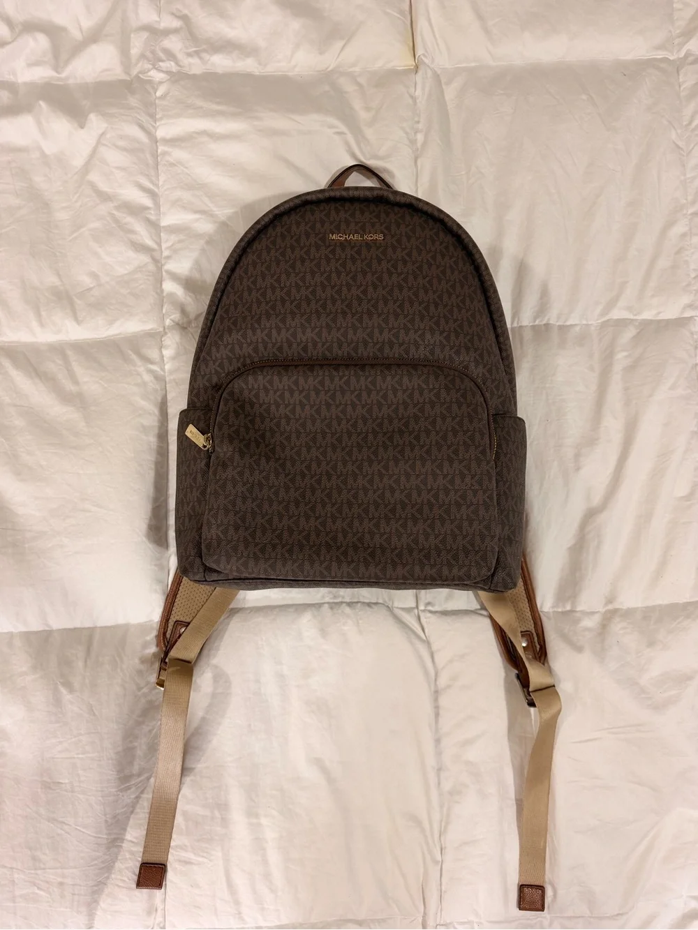 Full size NWT Michael kors bookbag